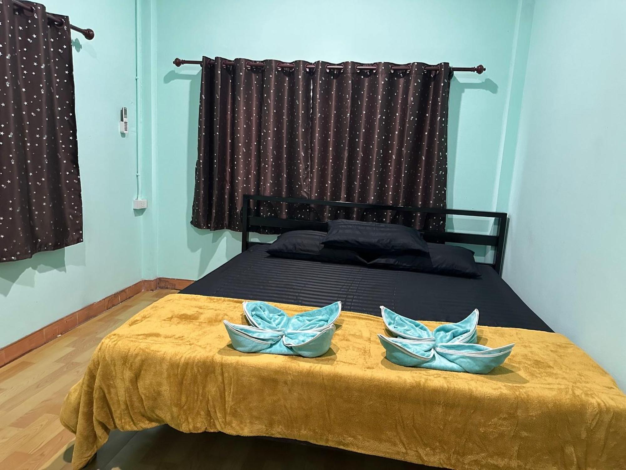 P'Un House Hotel Ko Tao Kamer foto