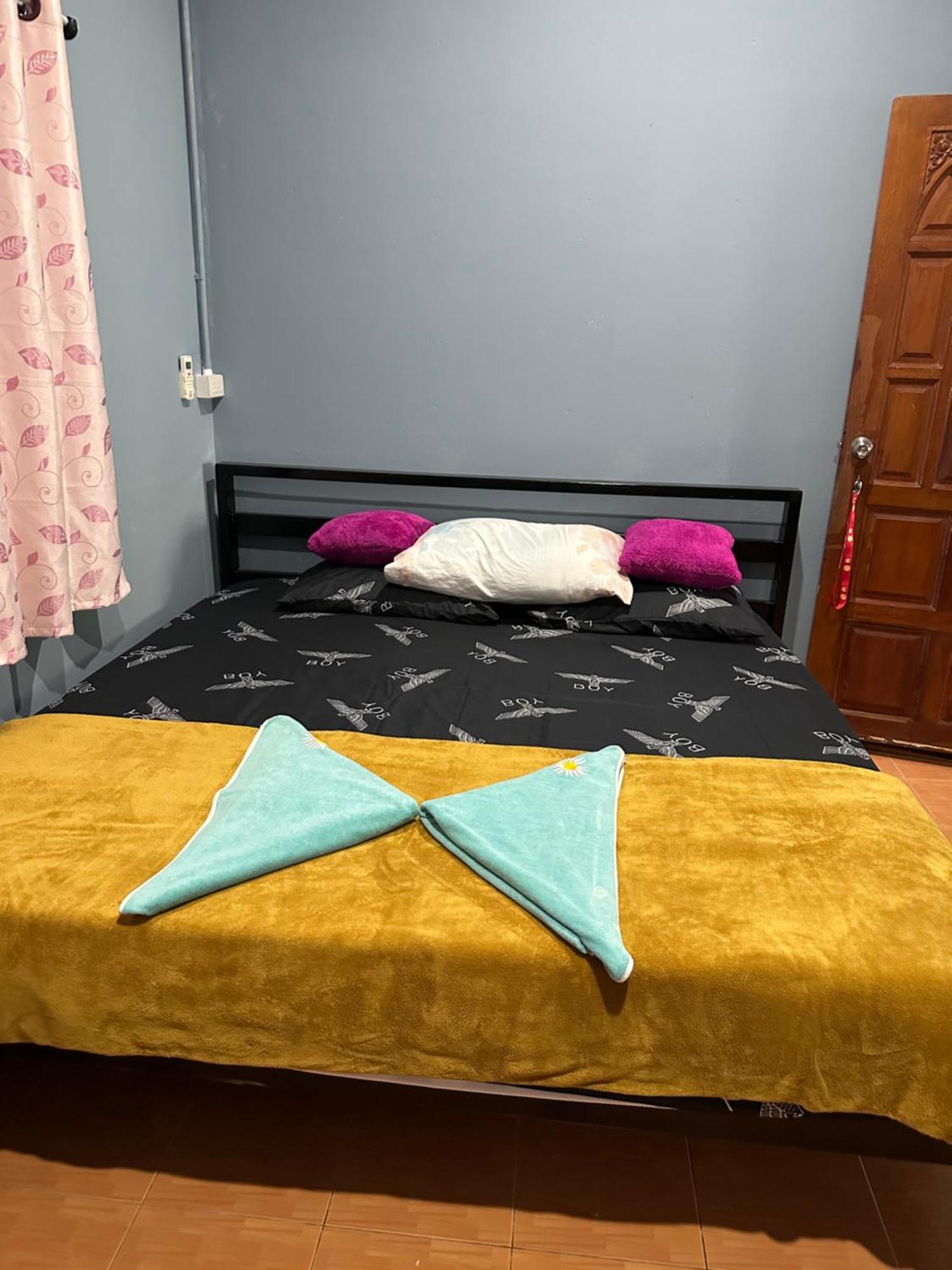 P'Un House Hotel Ko Tao Buitenkant foto