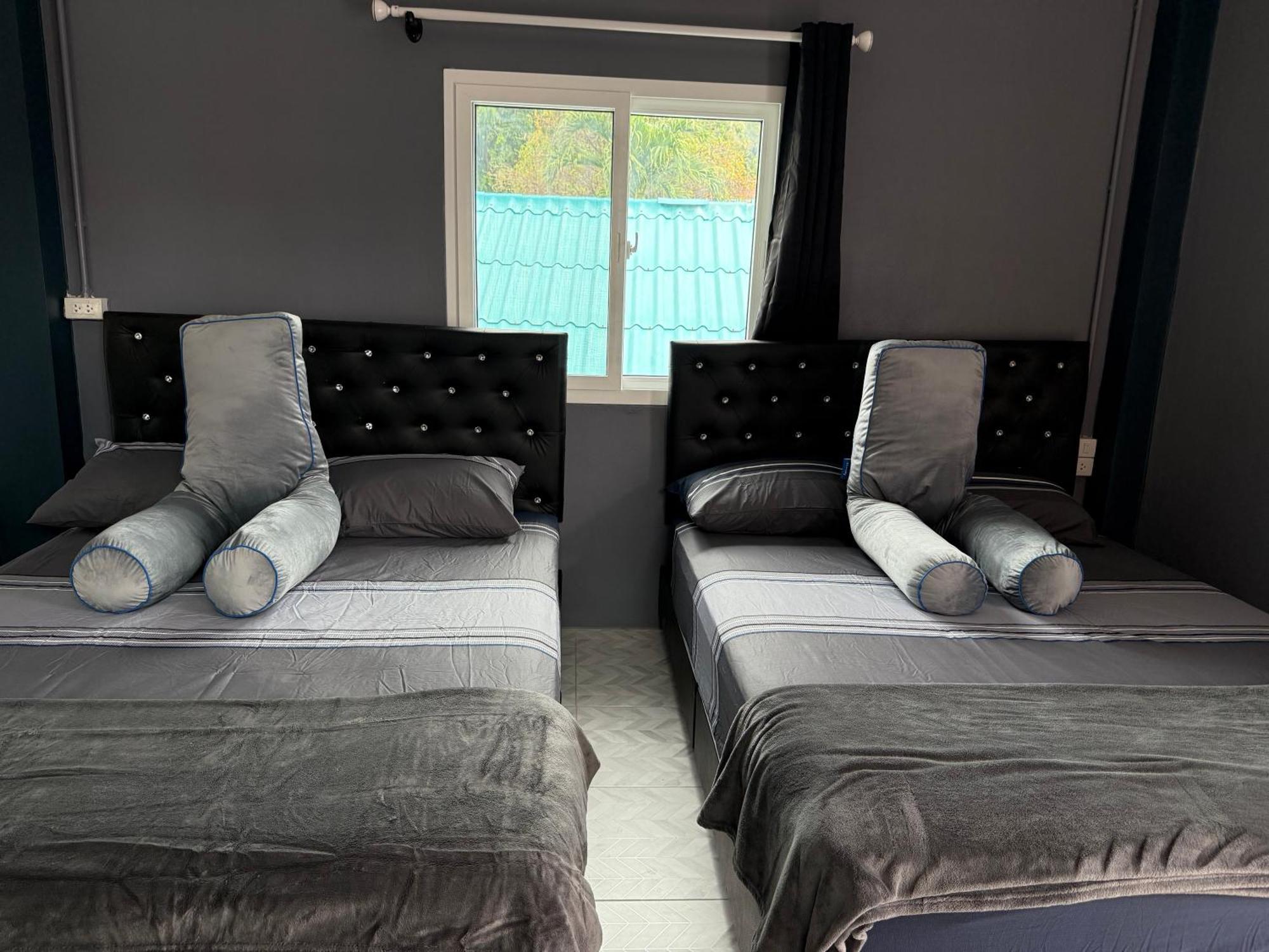 P'Un House Hotel Ko Tao Buitenkant foto