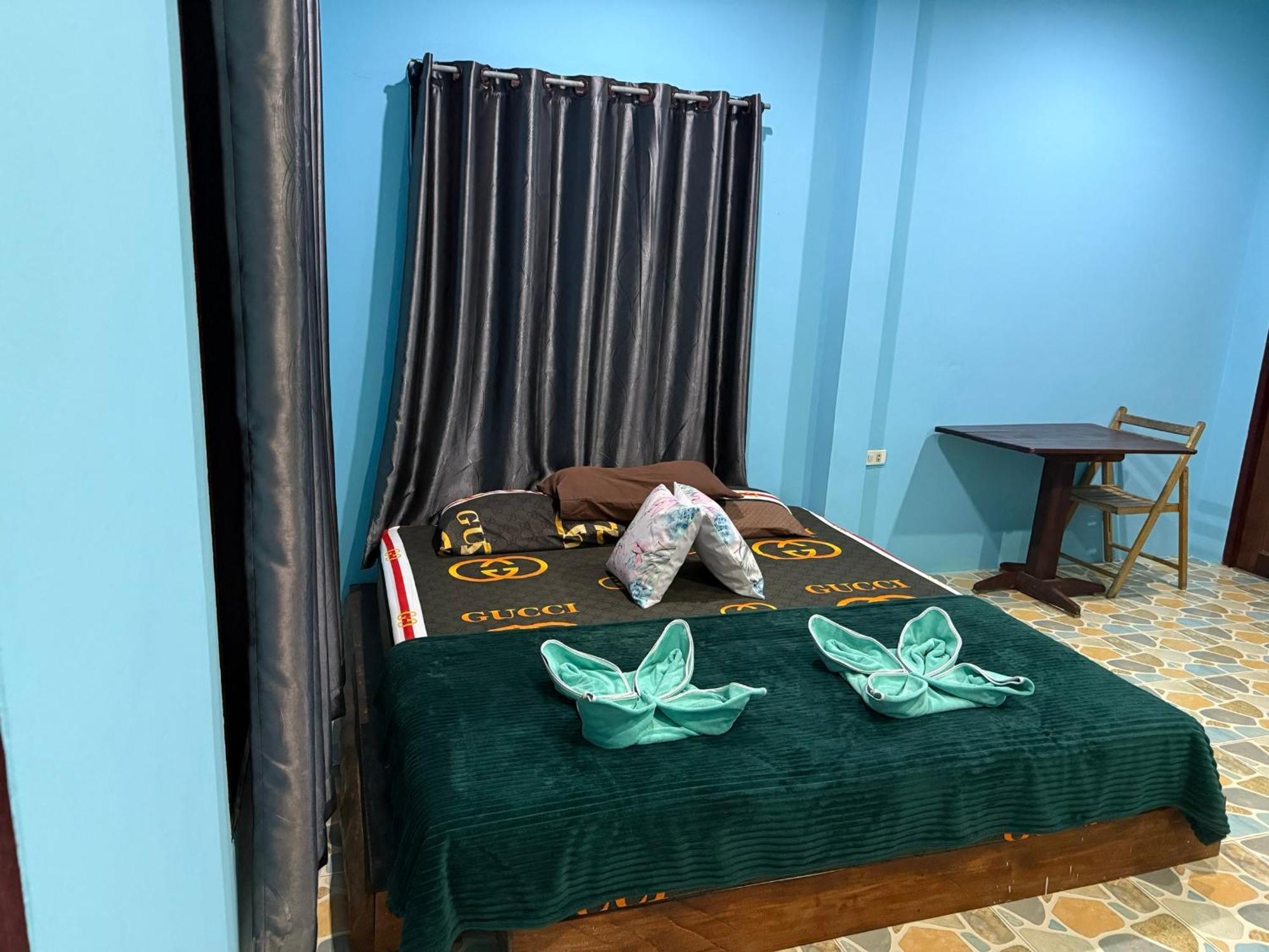 P'Un House Hotel Ko Tao Buitenkant foto