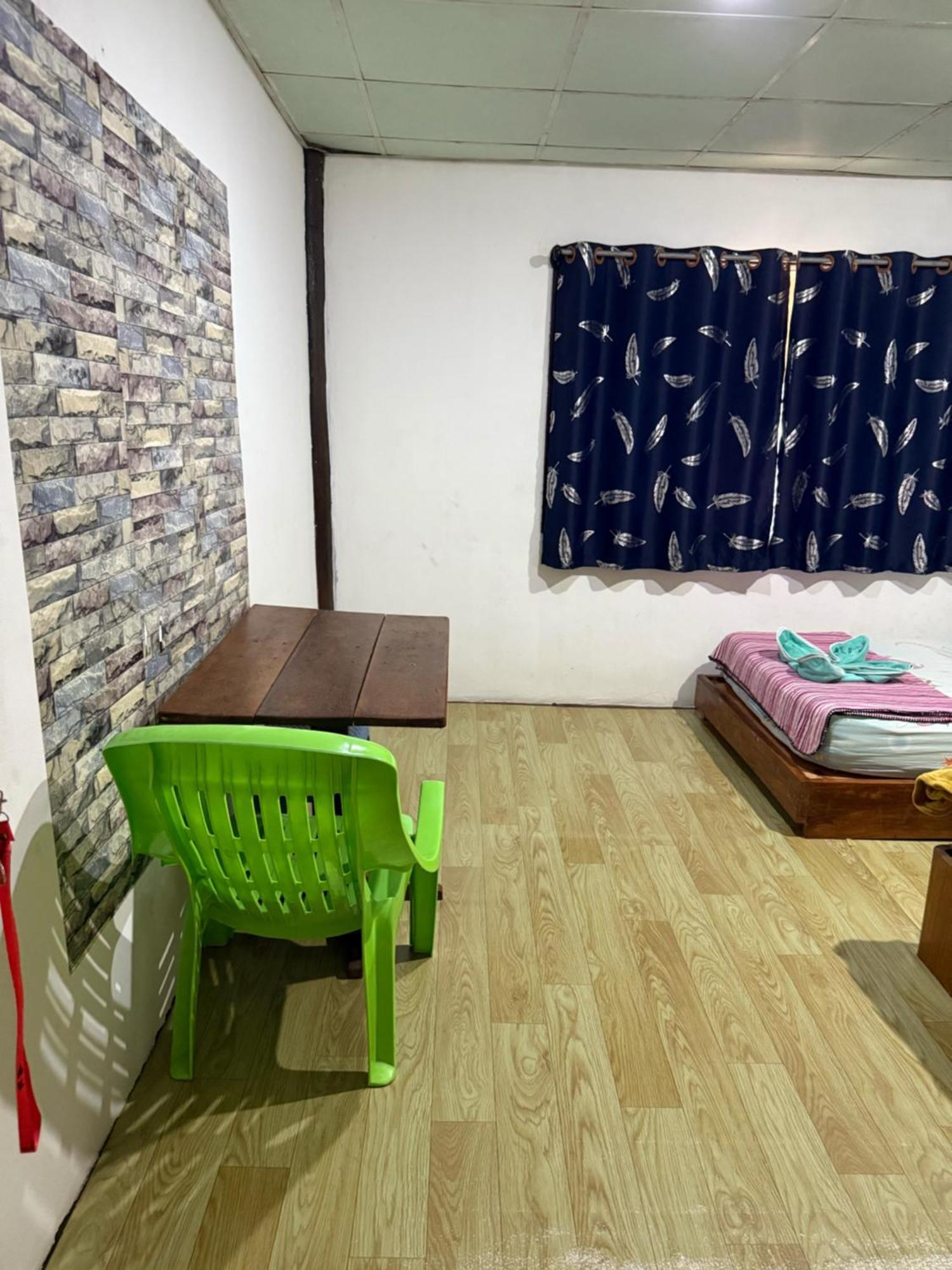 P'Un House Hotel Ko Tao Buitenkant foto